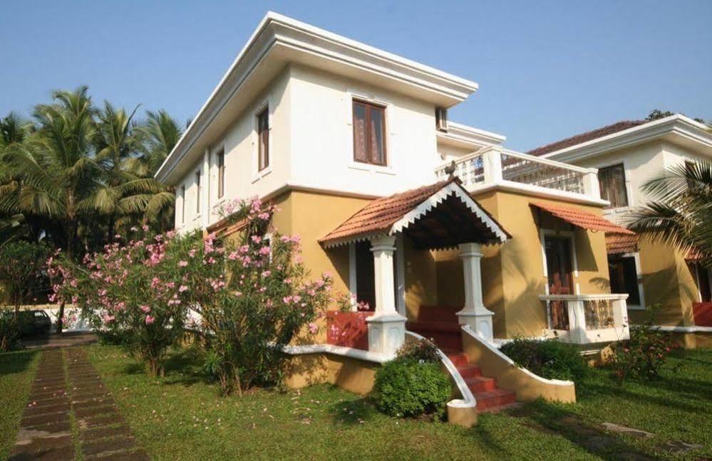 White Square Nirvana, Parra Mapusa Extérieur photo