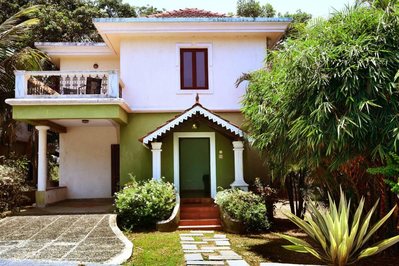 White Square Nirvana, Parra Mapusa Extérieur photo